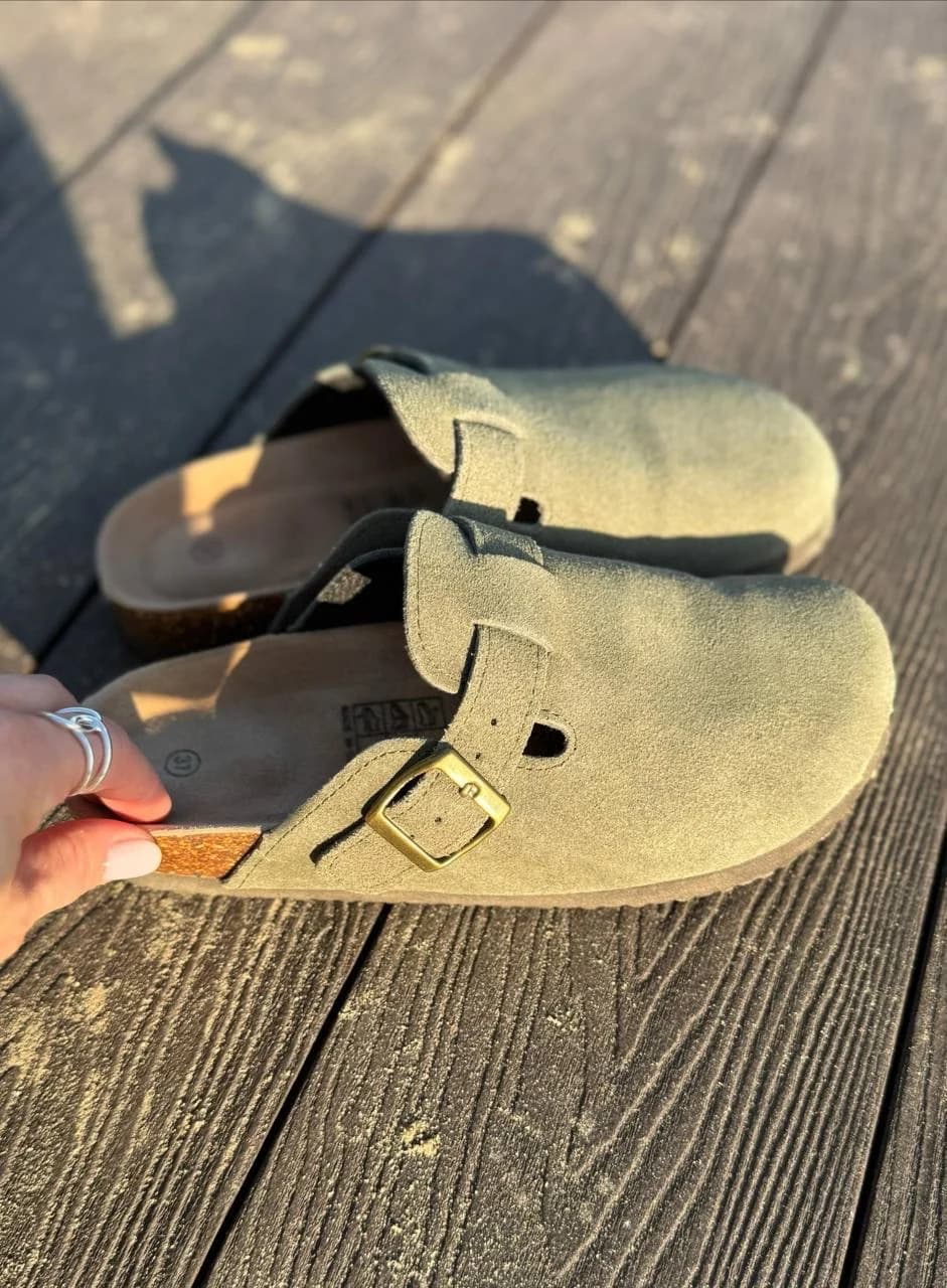 Comwarm Mode Women's Suede Mules House Slippers Men's Clogs Cork Footbed Sandals with Arch Support Outdoor Beach Slides Home Shoes view 4